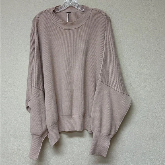 Free People Women's east street blush pullover Sweater Size L - Picture 2 of 4